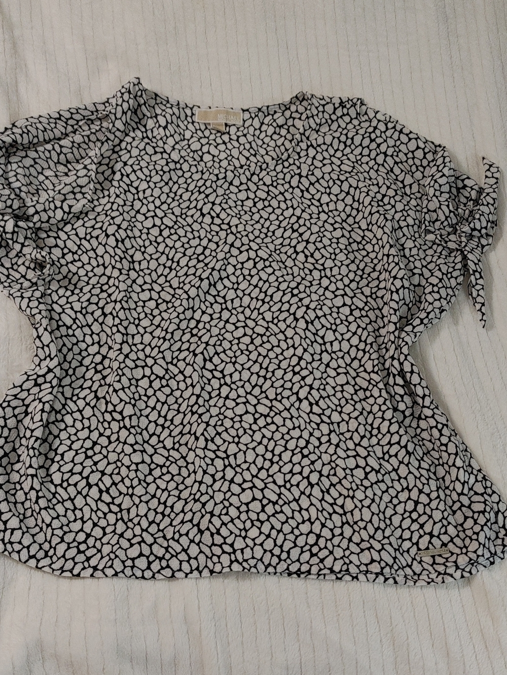 Black and White Pebble Print Women's Top - Lightweight Cold Shoulde Short Sleeve